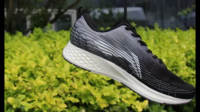 安踏c372.0和创跑鞋哪个性能更好